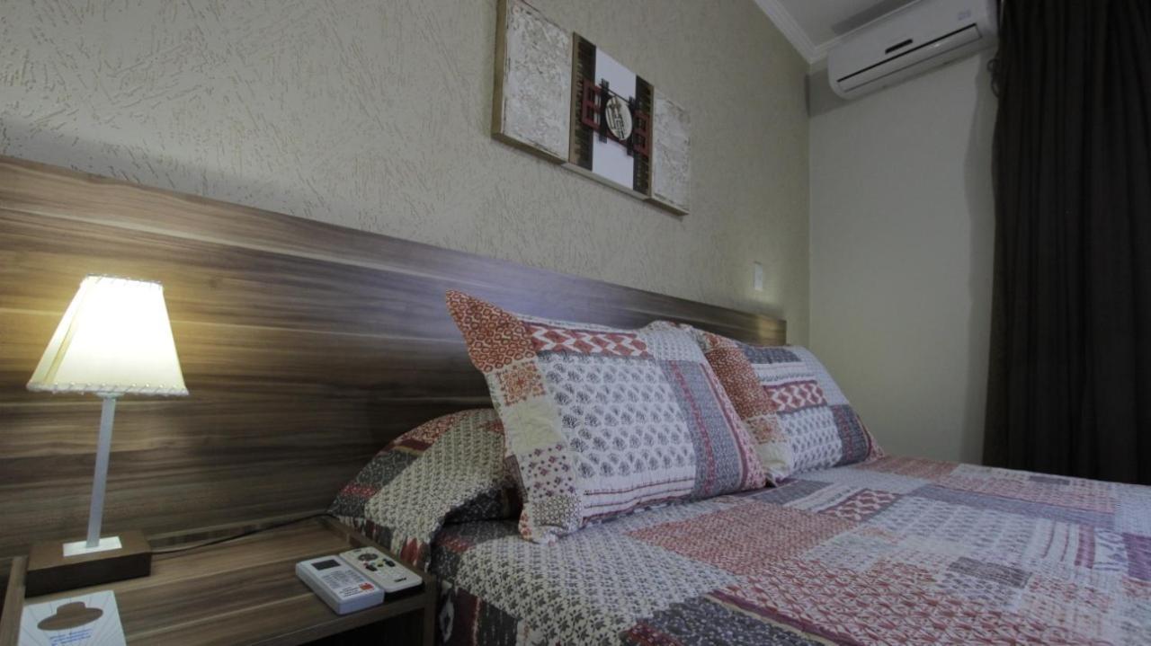 Beira Lago Palace Hotel Morrinhos Kültér fotó