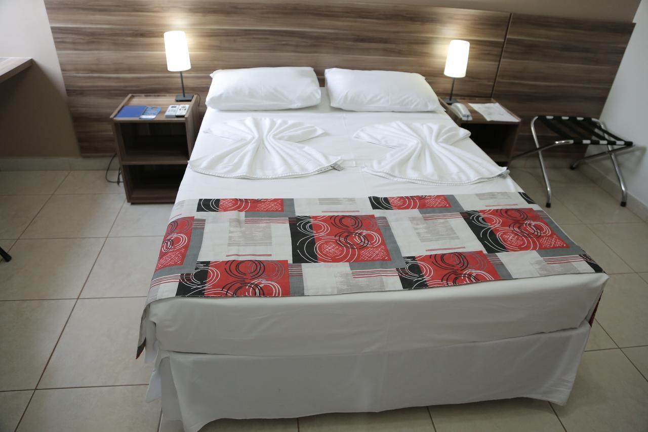 Beira Lago Palace Hotel Morrinhos Kültér fotó