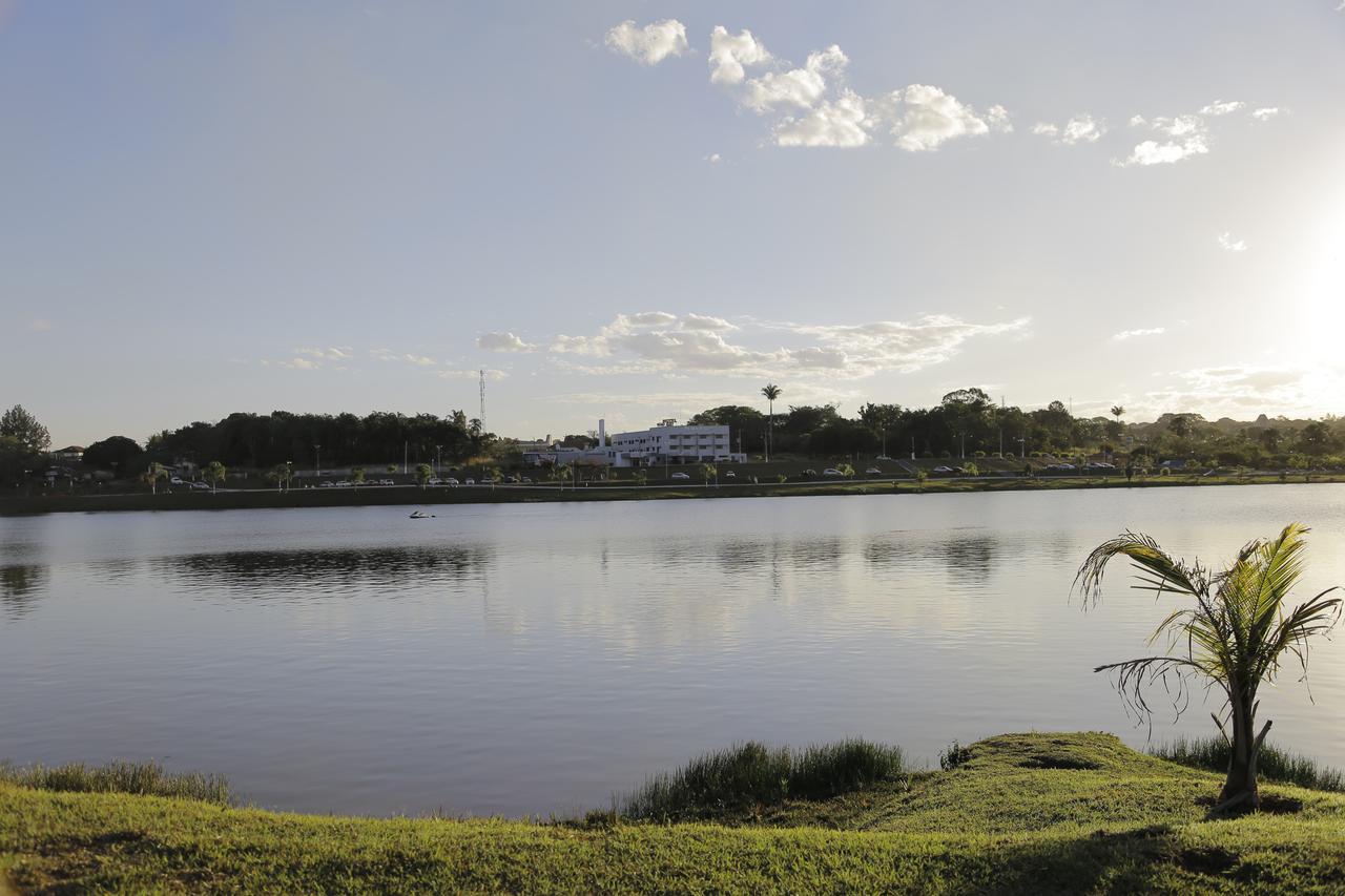 Beira Lago Palace Hotel Morrinhos Kültér fotó