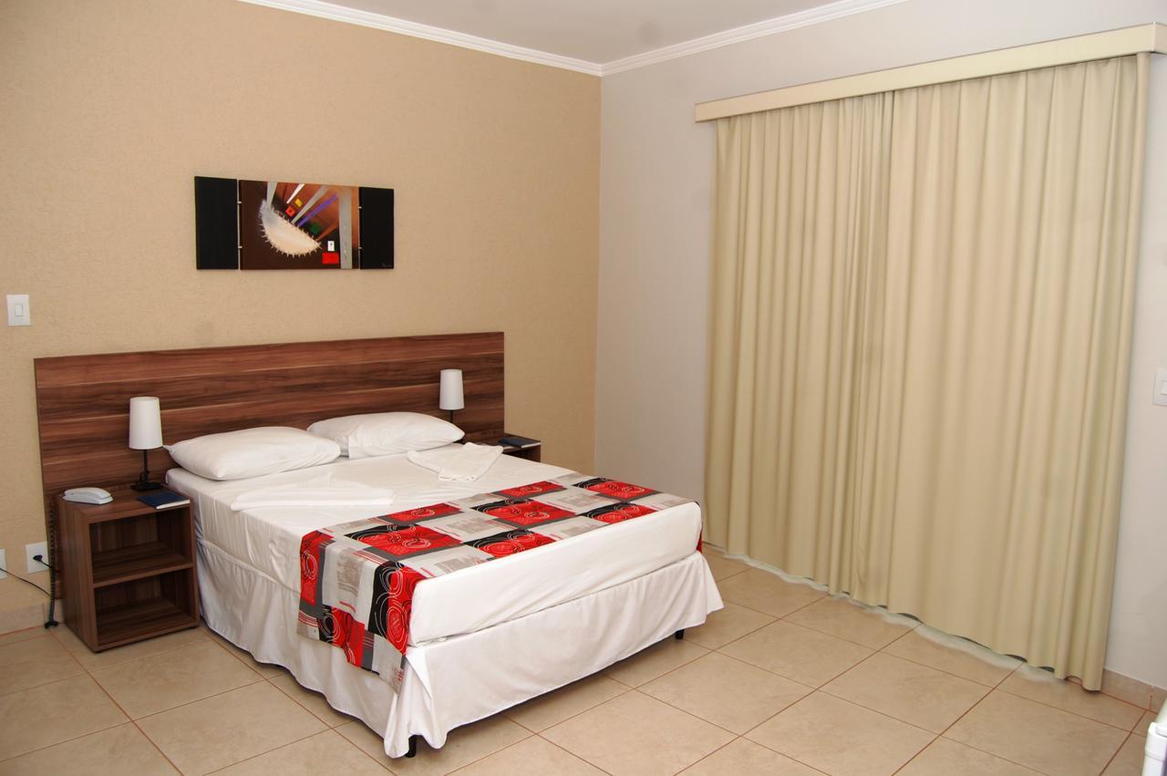 Beira Lago Palace Hotel Morrinhos Kültér fotó