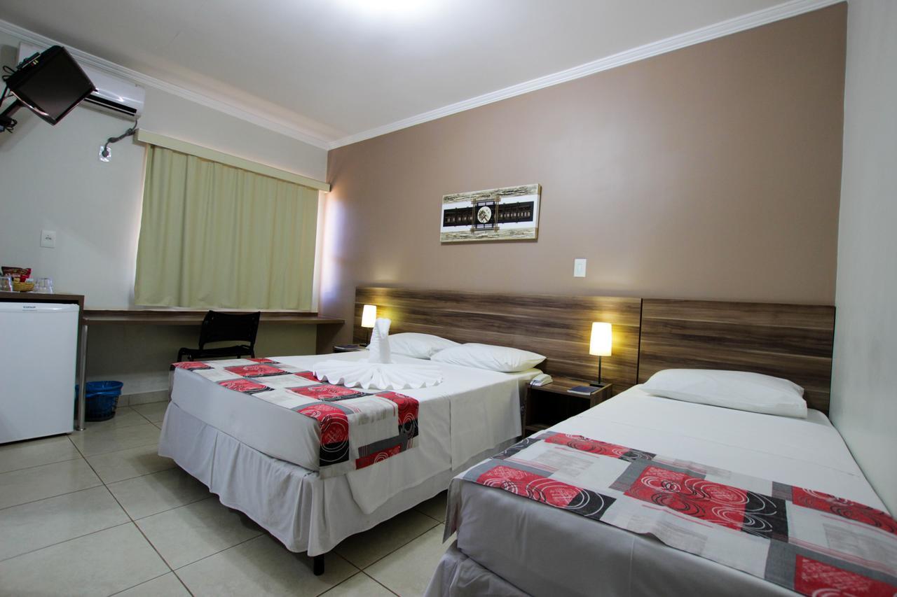 Beira Lago Palace Hotel Morrinhos Kültér fotó