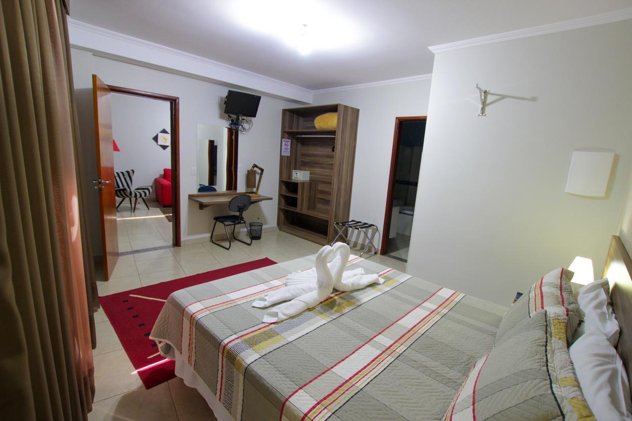 Beira Lago Palace Hotel Morrinhos Kültér fotó