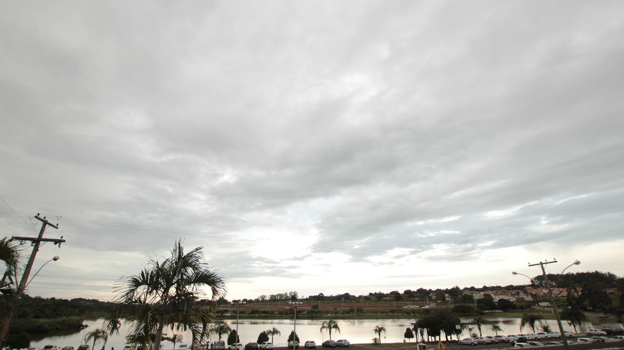 Beira Lago Palace Hotel Morrinhos Kültér fotó