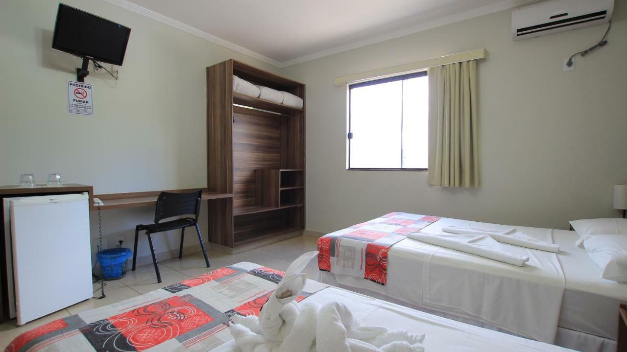 Beira Lago Palace Hotel Morrinhos Kültér fotó