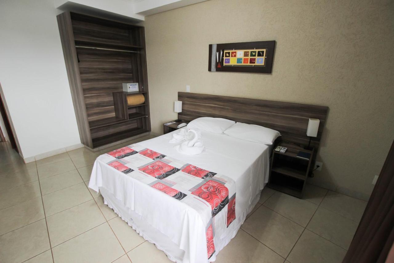 Beira Lago Palace Hotel Morrinhos Kültér fotó